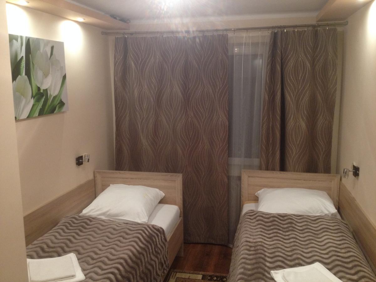 Hotel Mis Bochnia Esterno foto
