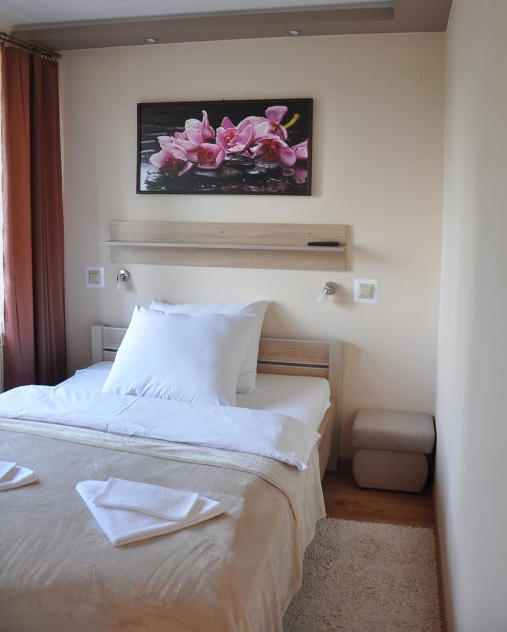 Hotel Mis Bochnia Esterno foto